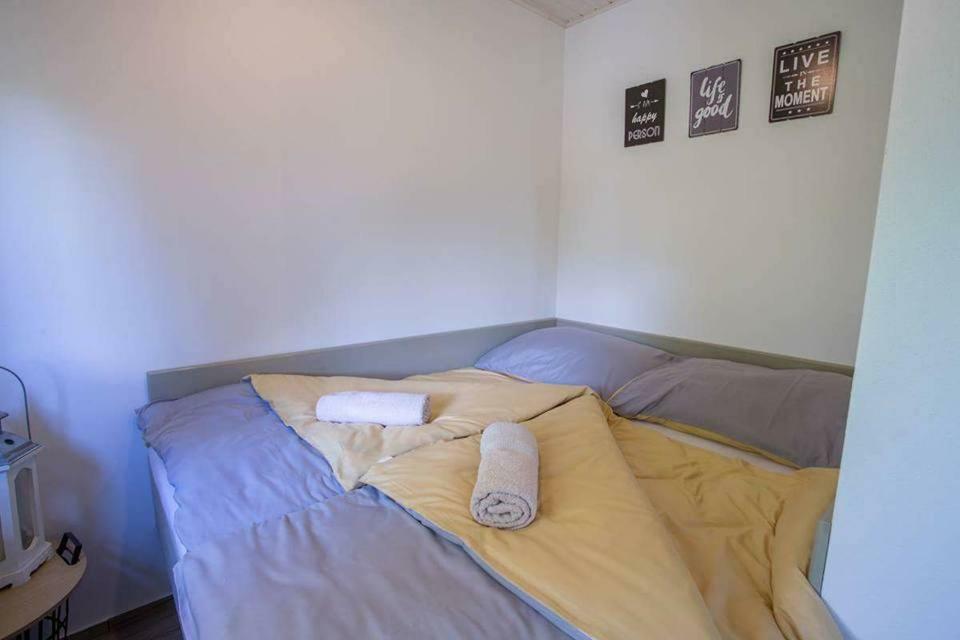 Pod Horou Apartment Stiavnicke Bane Exterior foto